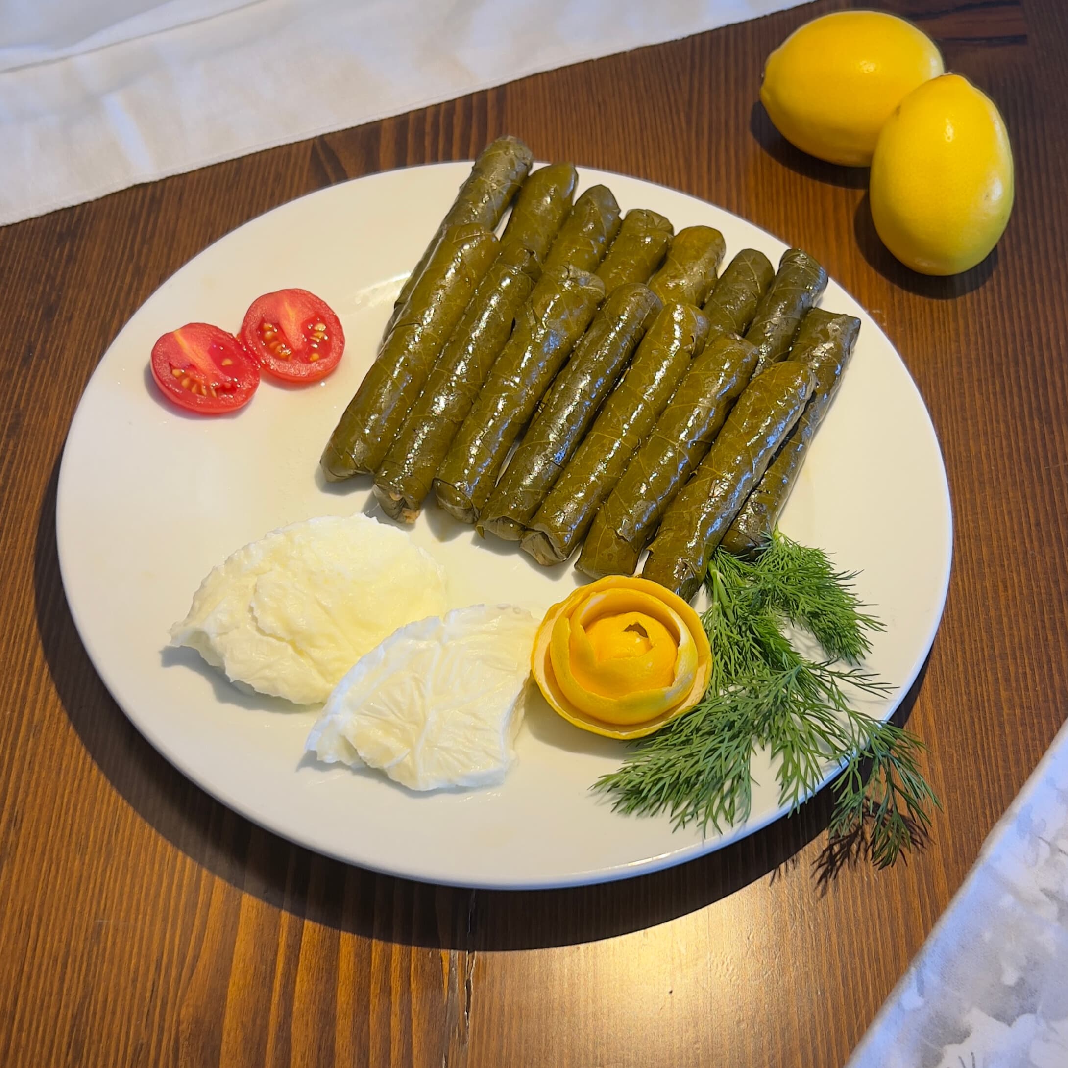 Yaprak sarma tabağı